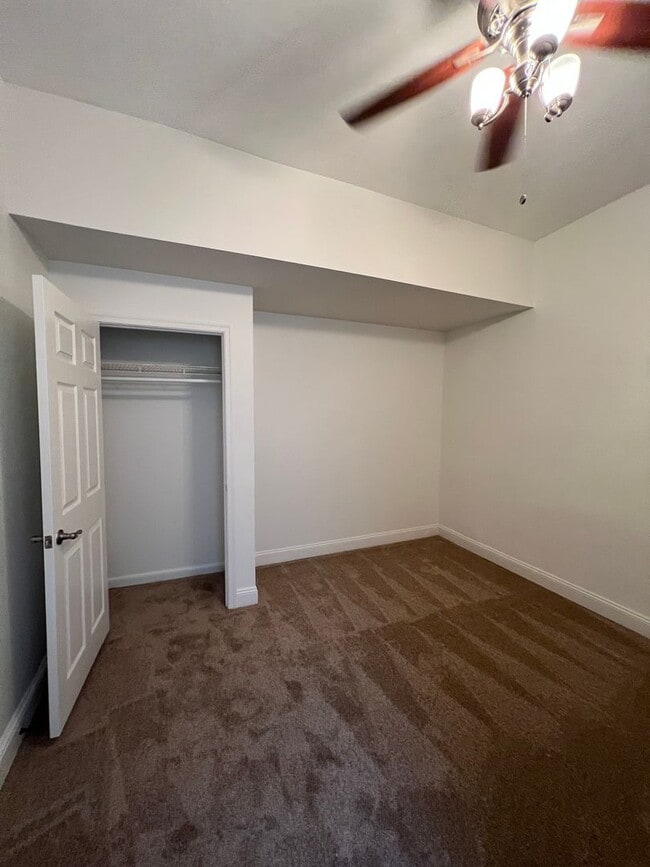 Building Photo - 1 Bedroom w/ Den in Federal Hill