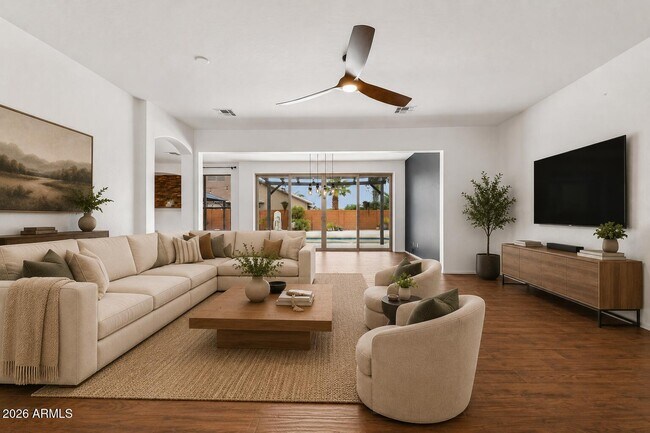 Building Photo - 2801 E Lindrick Dr
