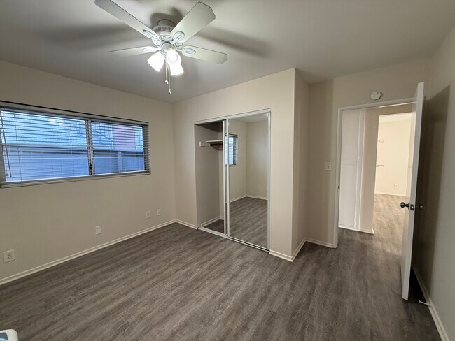 Back Bedroom - 140 Virginia St