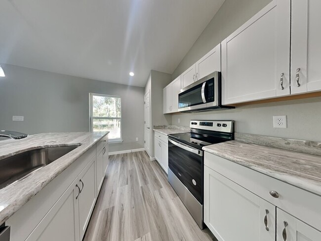 Building Photo - 19955 SW 96th Ln