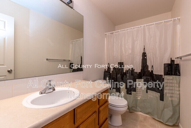 Building Photo - 4521 Starflower Dr