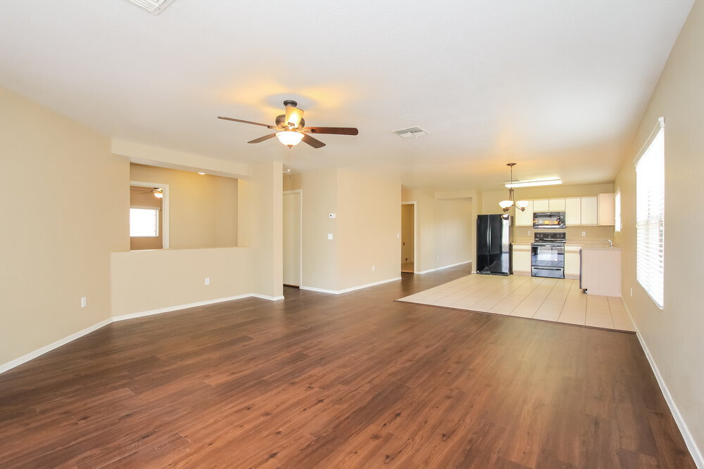 Building Photo - 15830 W Gelding Dr