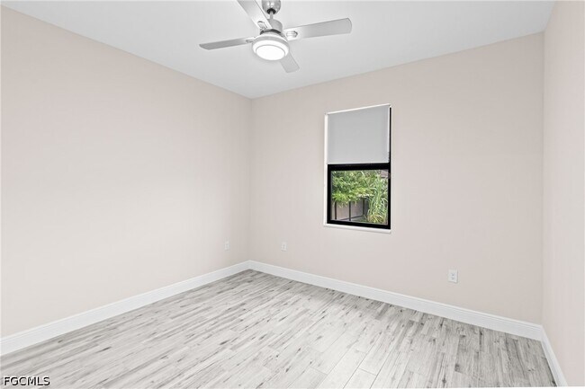 Building Photo - 4707 6th St W