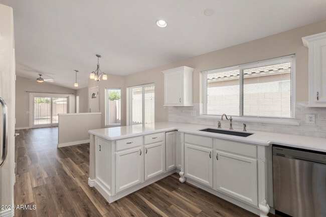 Building Photo - 16630 N 35th St