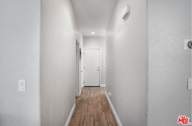 Building Photo - 3056 Janine Ave