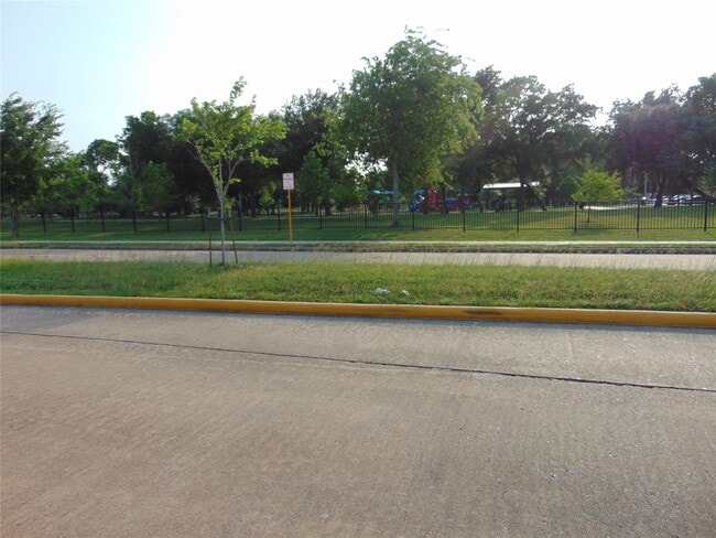 Building Photo - 8603 Rustling Leaves Dr