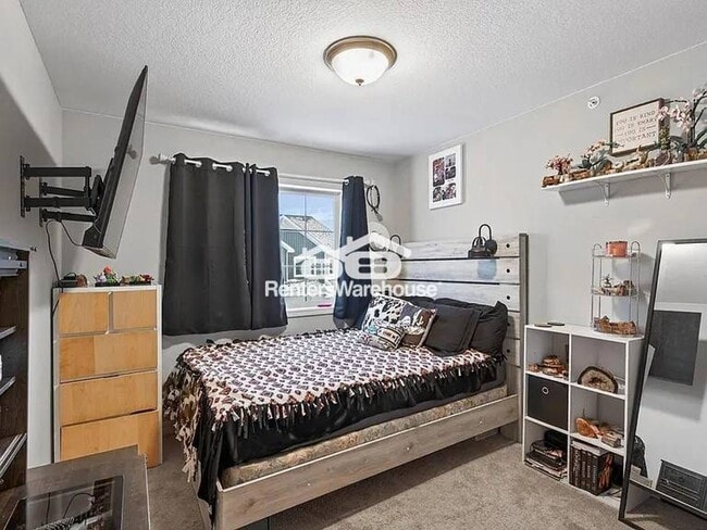 Building Photo - 25584 3rd St W
