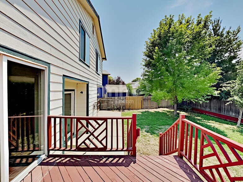 Building Photo - 13373 Mariposa Ct