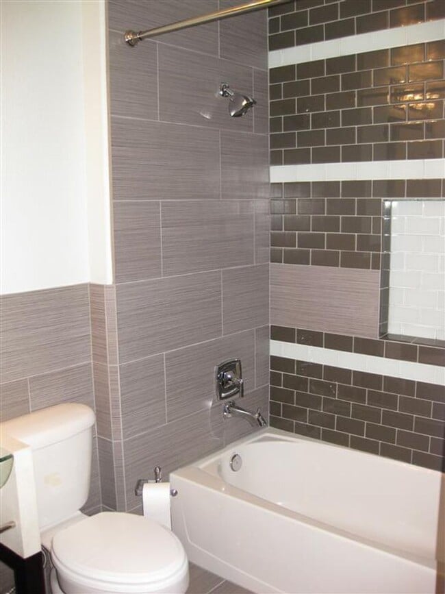 Building Photo - Beautiful and Highly Upgraded Seven Hills Home with Upgraded Pool