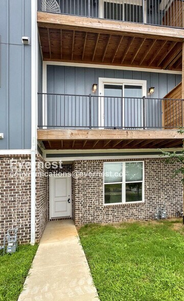 Building Photo - 1067 Montague Pl