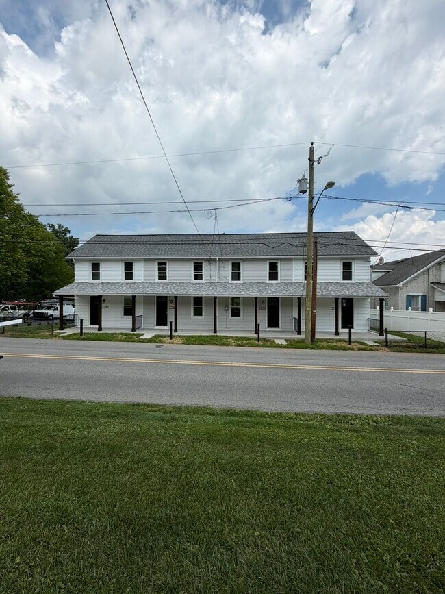 Building Photo - 3777-3783 Huckleberry Road