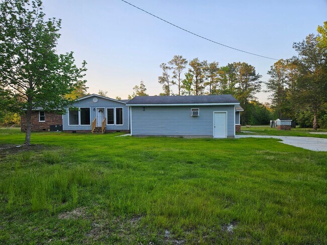 Building Photo - 770 Harrison Creek Rd