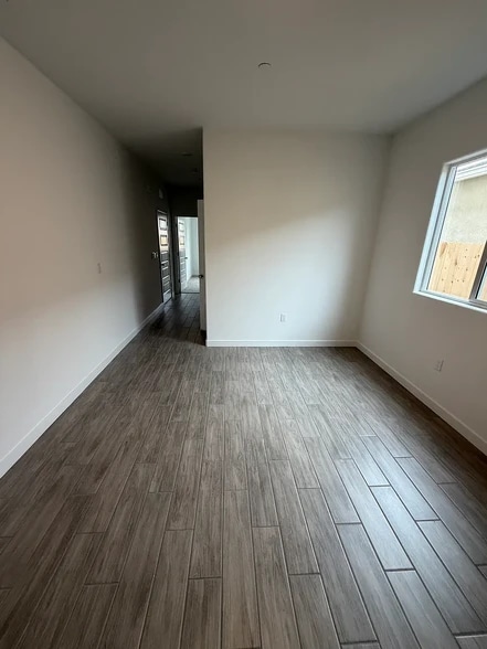 Building Photo - 1715 Sandoval Dr