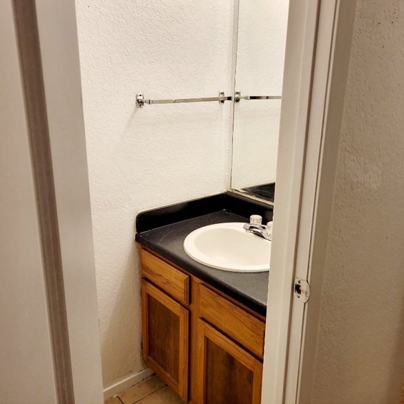 Building Photo - 9503 Olde Towne Row