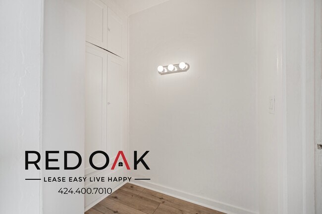 Building Photo - 357 S Alvarado St
