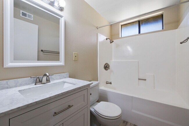 Building Photo - 41045 Largo