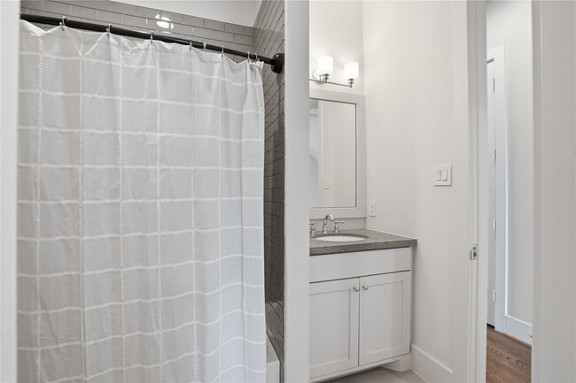 Building Photo - 4734 Aftonshire Dr