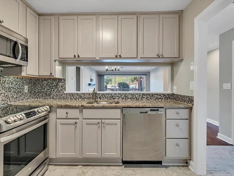 Building Photo - 2973 Winterberry Dr