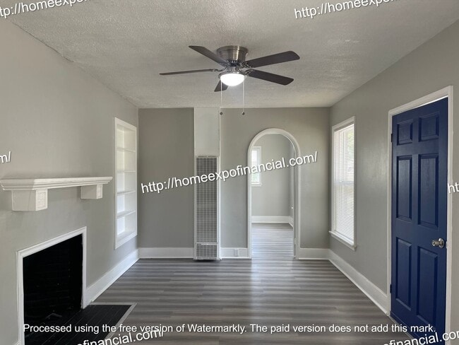 Building Photo - Nice house (Front House)