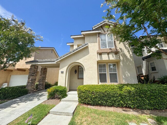 Primary Photo - 4 Bedroom home available for Lease in Cent...
