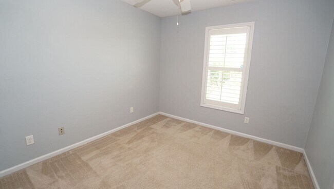 Building Photo - 106 Farmgate Dr