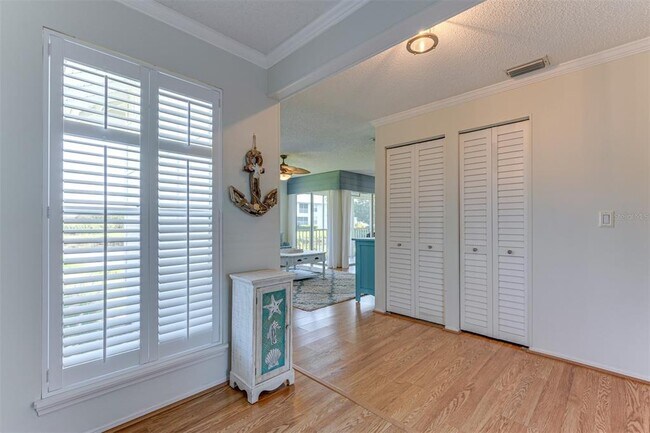 Building Photo - 923 Sandpiper Cir