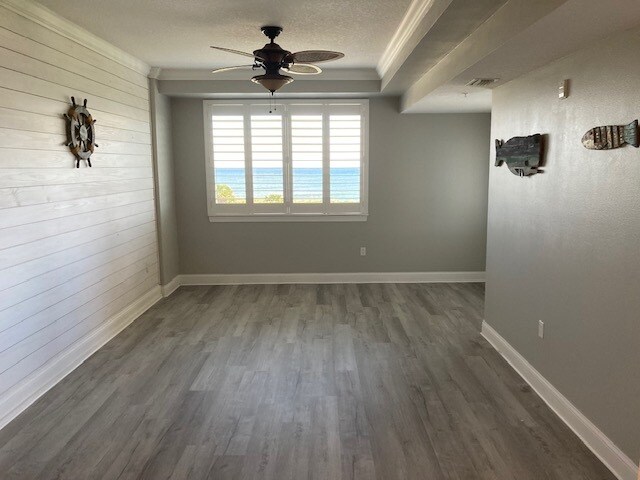 Building Photo - 60 Surfview Dr