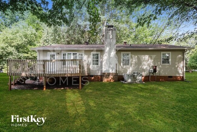 Building Photo - 10018 Mountain Apple Dr