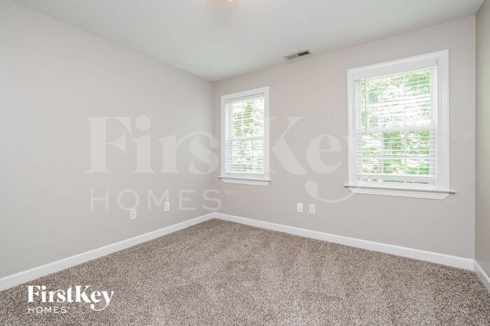 Building Photo - 181 Fireweed Pl