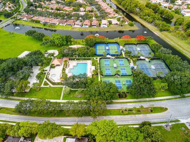 Building Photo - 3507 Village Blvd