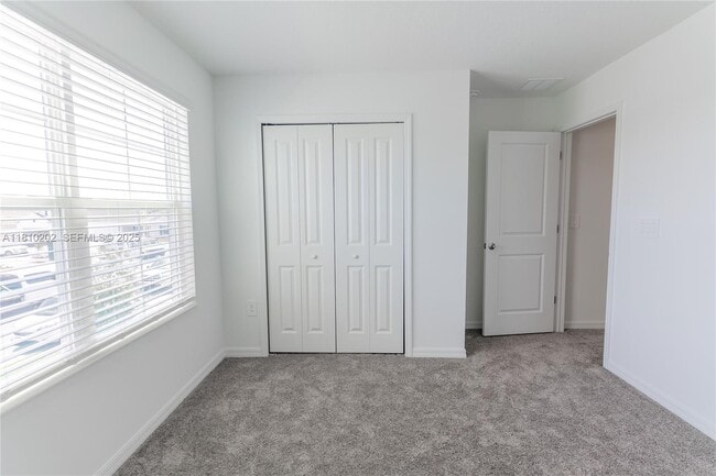 Building Photo - 934 Cattleman St