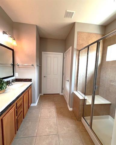 Building Photo - 559 Rockledge Ct