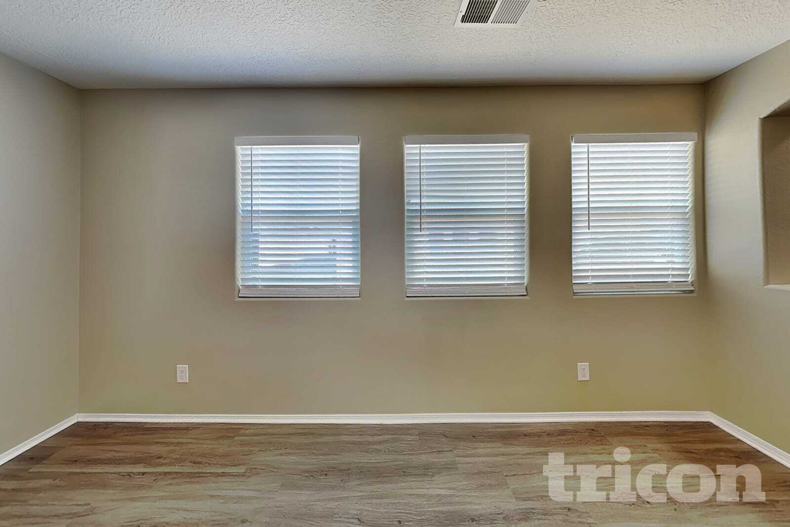 Building Photo - 6407 Black Hawk Dr NE