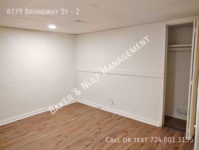 Building Photo - 8779 Broadway St