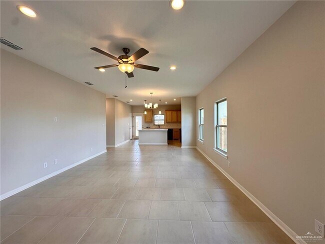 Building Photo - 21 Westway Ct
