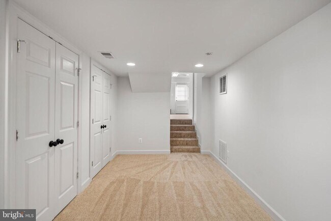 Building Photo - 1726 Baldwin Dr