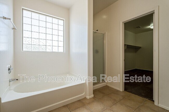 Building Photo - 43476 Caven Dr