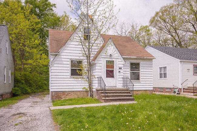 Building Photo - Convenient Showings — No Appointment Needed!