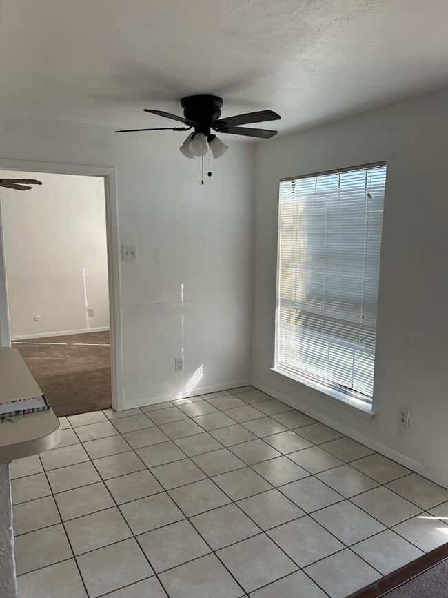 Building Photo - 4560 Chaha Rd