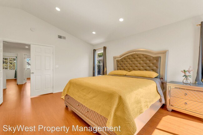 Building Photo - 4 br, 3 bath House - 8248 Exbourne Cir - 8...