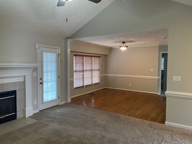 Building Photo - 4 Bedroom Ranch near Fort Bragg