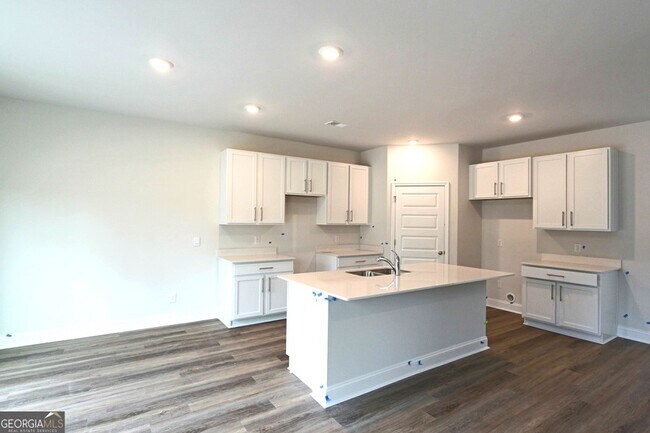 Building Photo - 121 Buckeye Rd