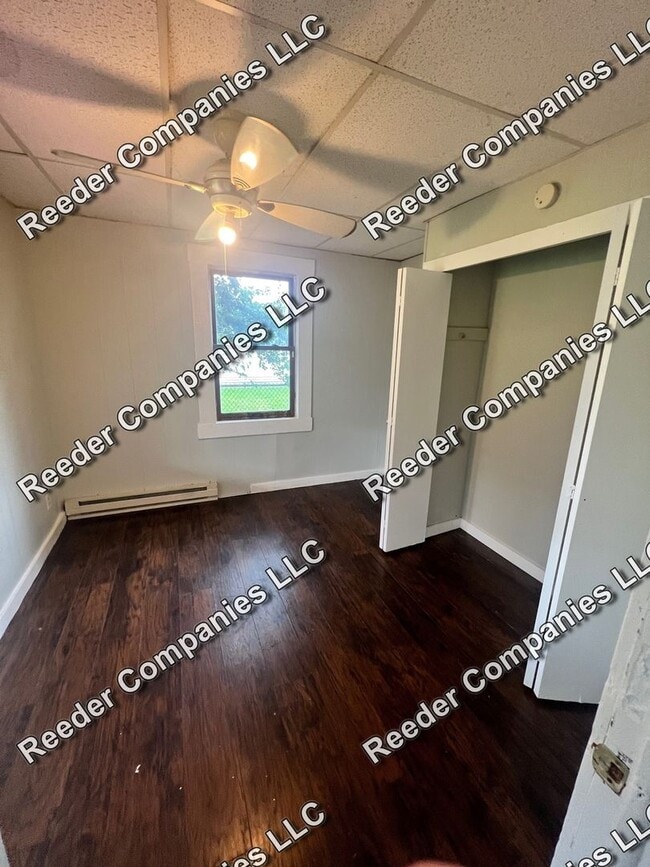 Building Photo - 2 bedroom home in South Hammond!