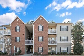 Building Photo - 625 Marshtree Ln