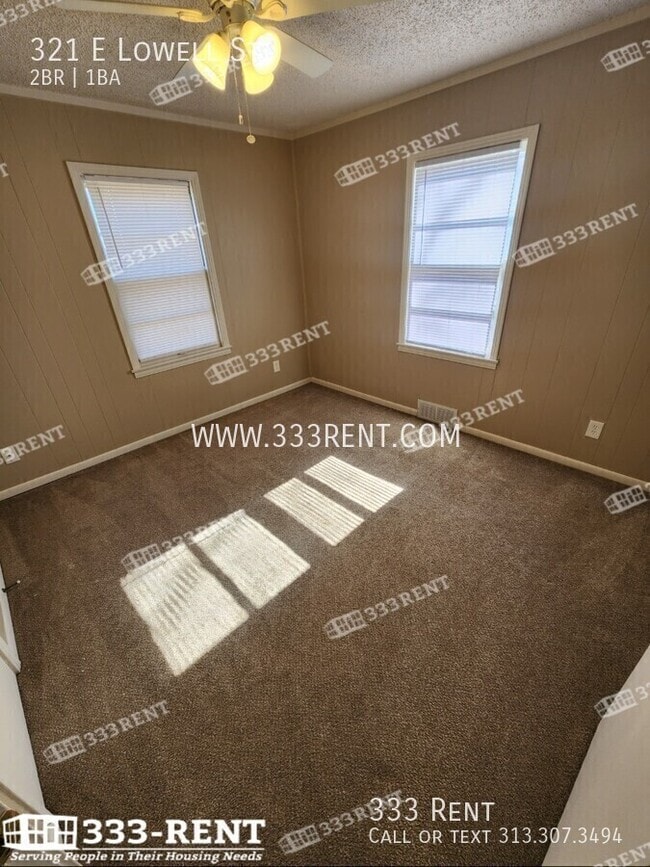 Building Photo - 321 E Lowell St