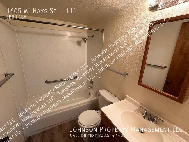Building Photo - 1605 W Hays St