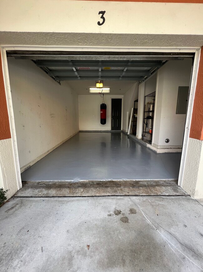 1 car Garage w/ Storage - 750 Millbrae Ct