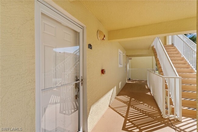 Building Photo - 8274 Key Royal Cir