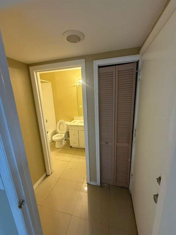 Building Photo - 709 Orchid Dr