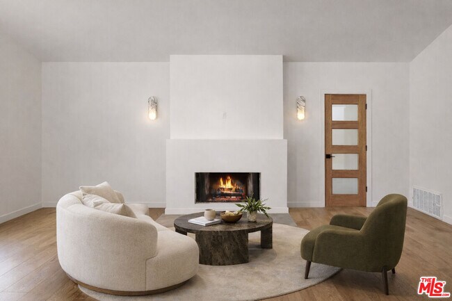 Building Photo - 4837 Gentry Ave